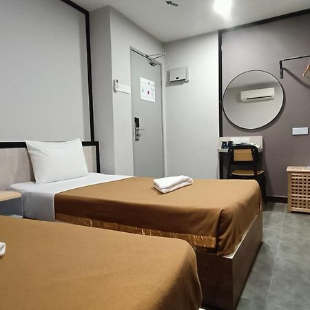Urban Inn, Jitra Bagian luar foto